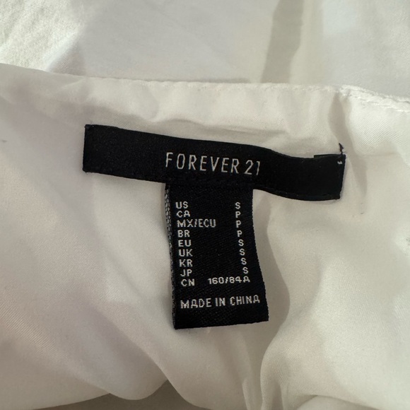 Stappy, backless dress from Forever 21 - Picture 5 of 5